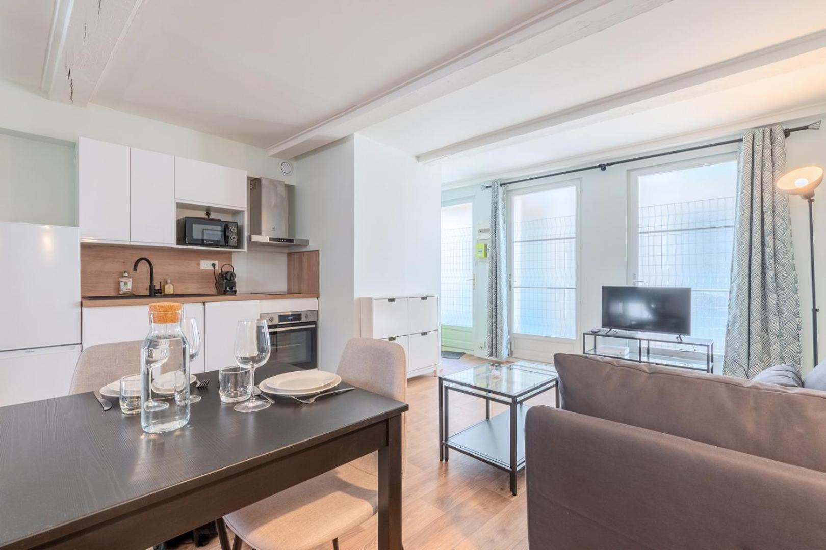 Vieux-Lille/Hypercentre: Lovely Equipped Studio Экстерьер фото